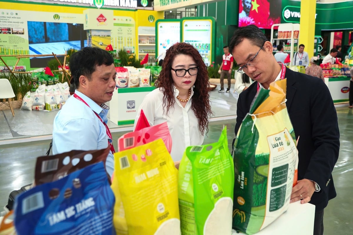 Bà Bùi Thị Thanh Tâm, Chủ tịch HĐTV Vinafood 1, tại Triển lãm thành tựu đất nước kỷ niệm 80 năm Quốc khánh. Ảnh: PH.